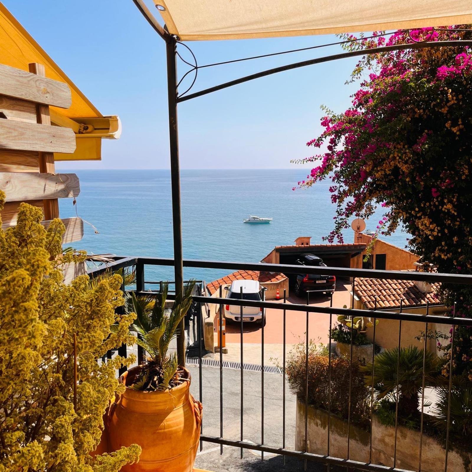 Lo Scoglio Apartment Varigotti Extérieur photo